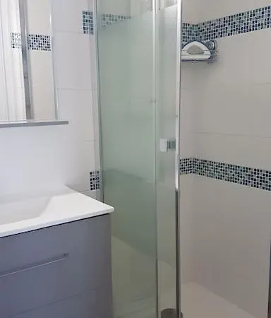 En Centre-ville De Luchon Апартаменты Bagneres-de-Luchon